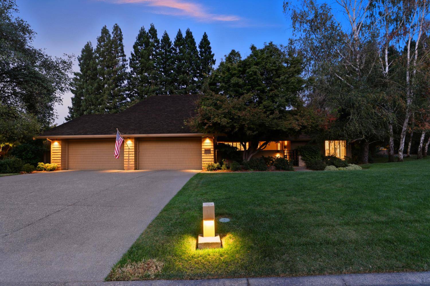 Gold River, CA 95670,1957 Empire Oaks CT