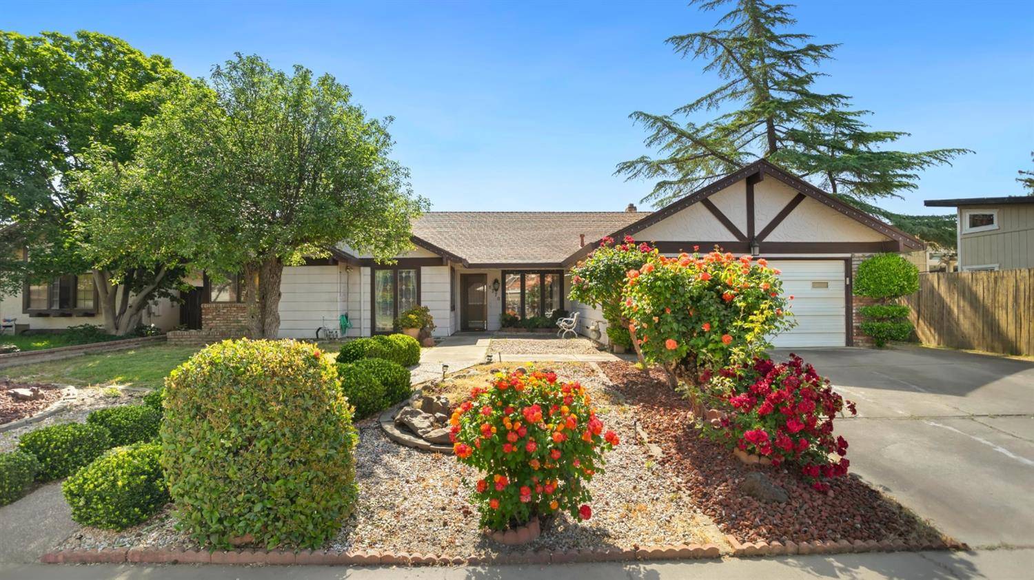 Elk Grove, CA 95624,8770 Superb CIR