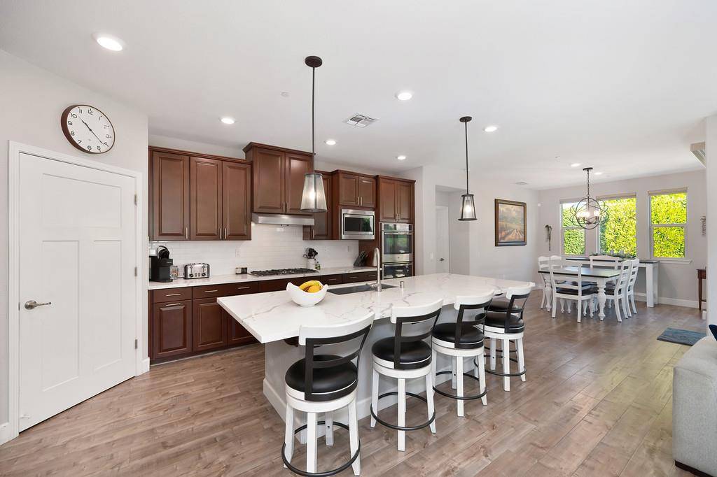 El Dorado Hills, CA 95762,6065 Hot Springs DR