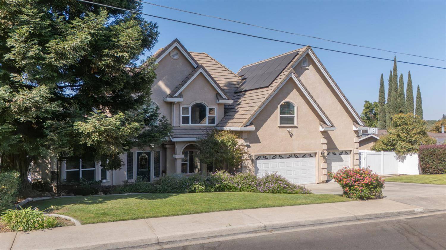Oakdale, CA 95361,748 Valley View DR