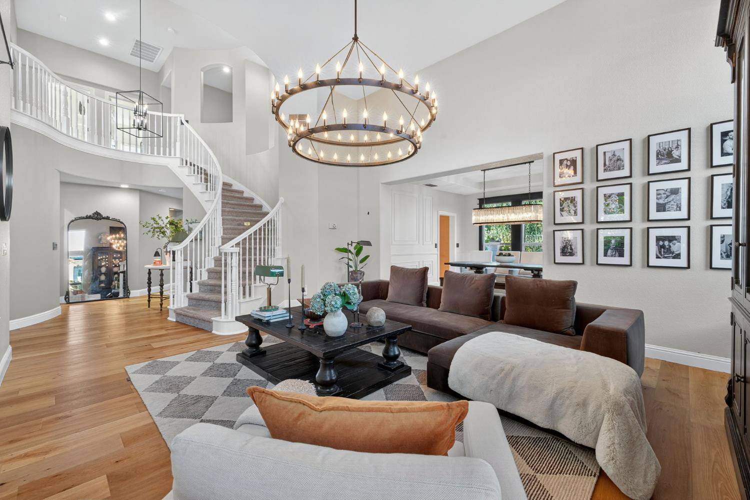 El Dorado Hills, CA 95762,5321 Mertola DR