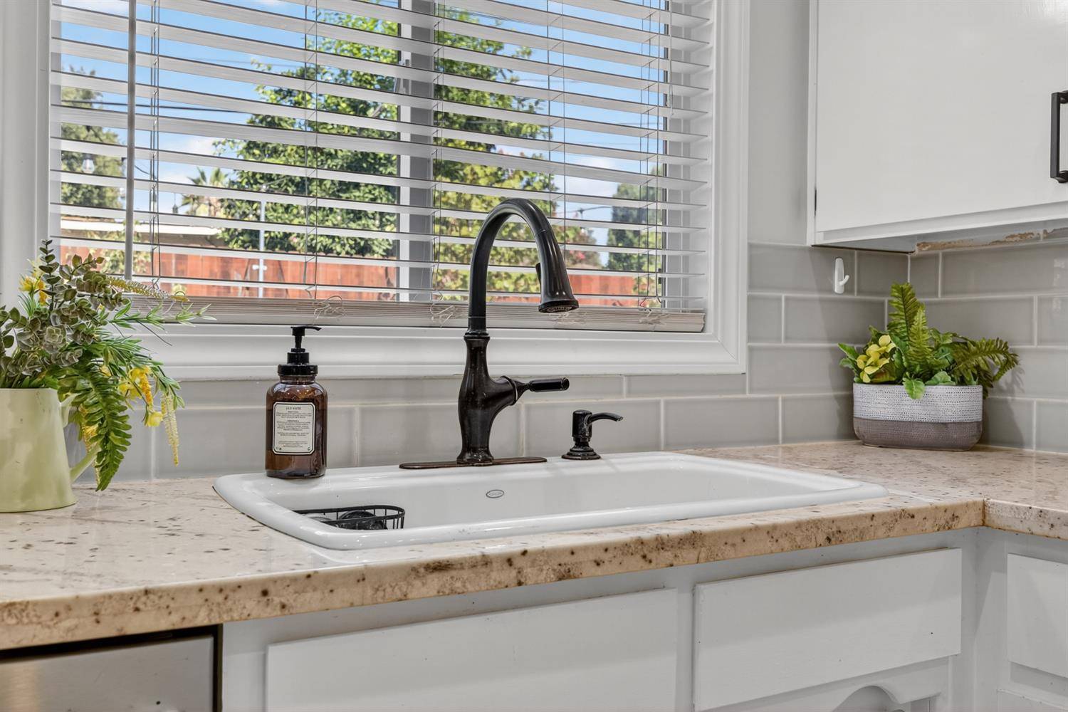 Sacramento, CA 95821,3497 Edison AVE