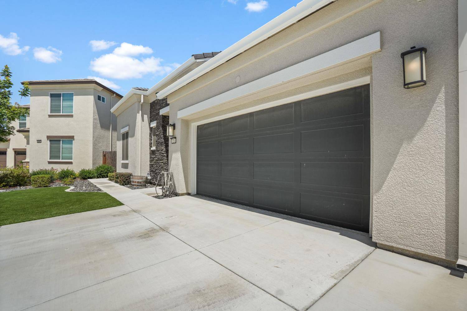 Manteca, CA 95337,1204 Nabih Hamdan CT