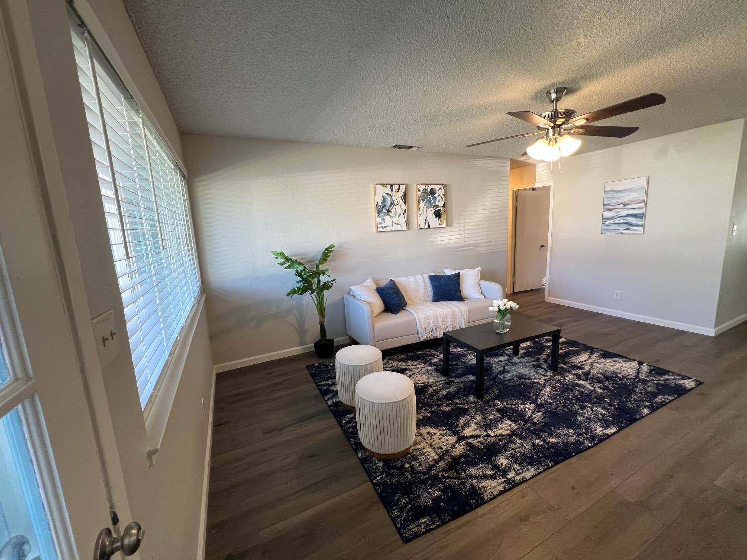 North Highlands, CA 95660,4256 Sloan DR