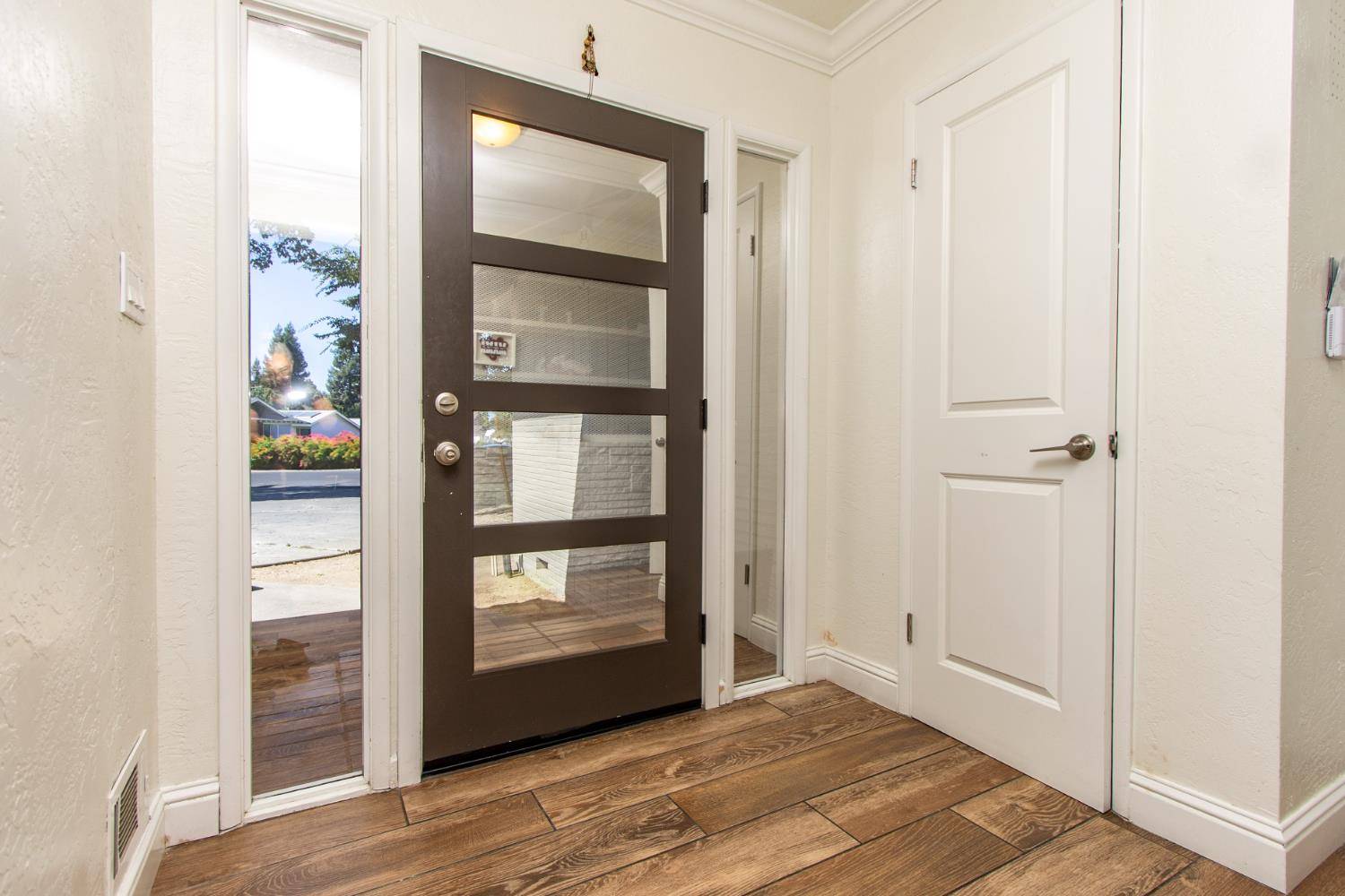 Merced, CA 95340,2806 Tahoe DR