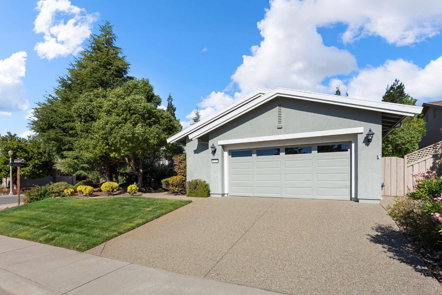 Lincoln, CA 95648,3113 Black Hawk LN