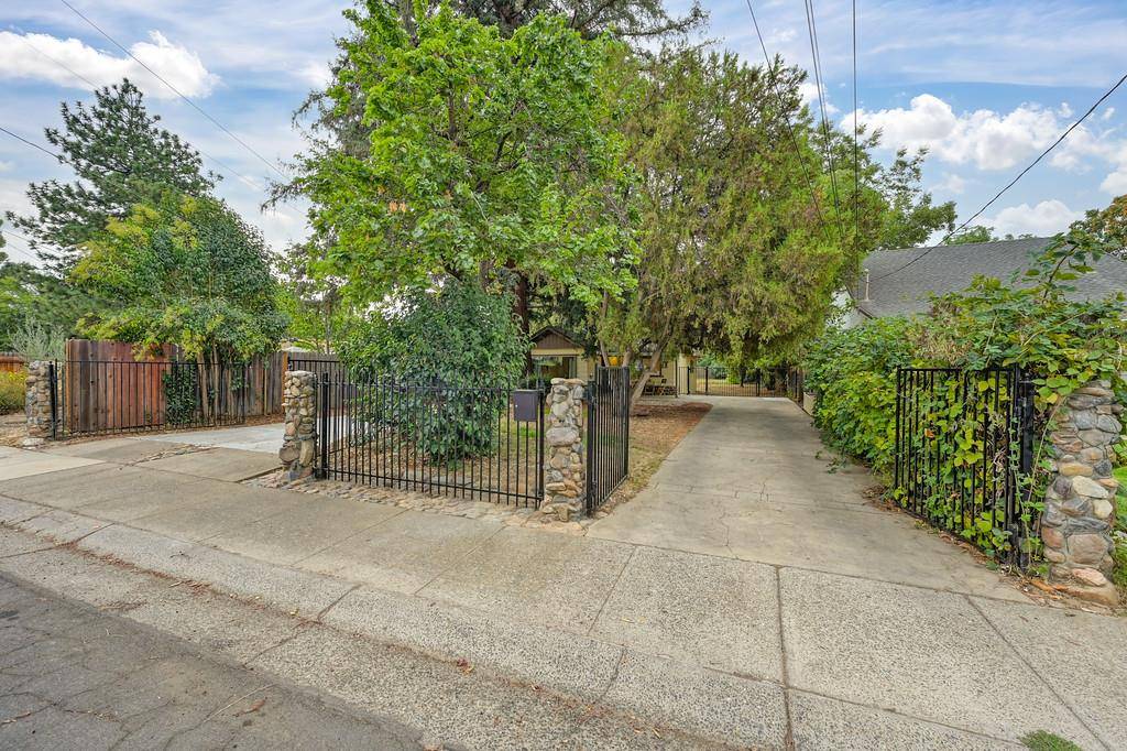 Sacramento, CA 95820,5720 19th AVE