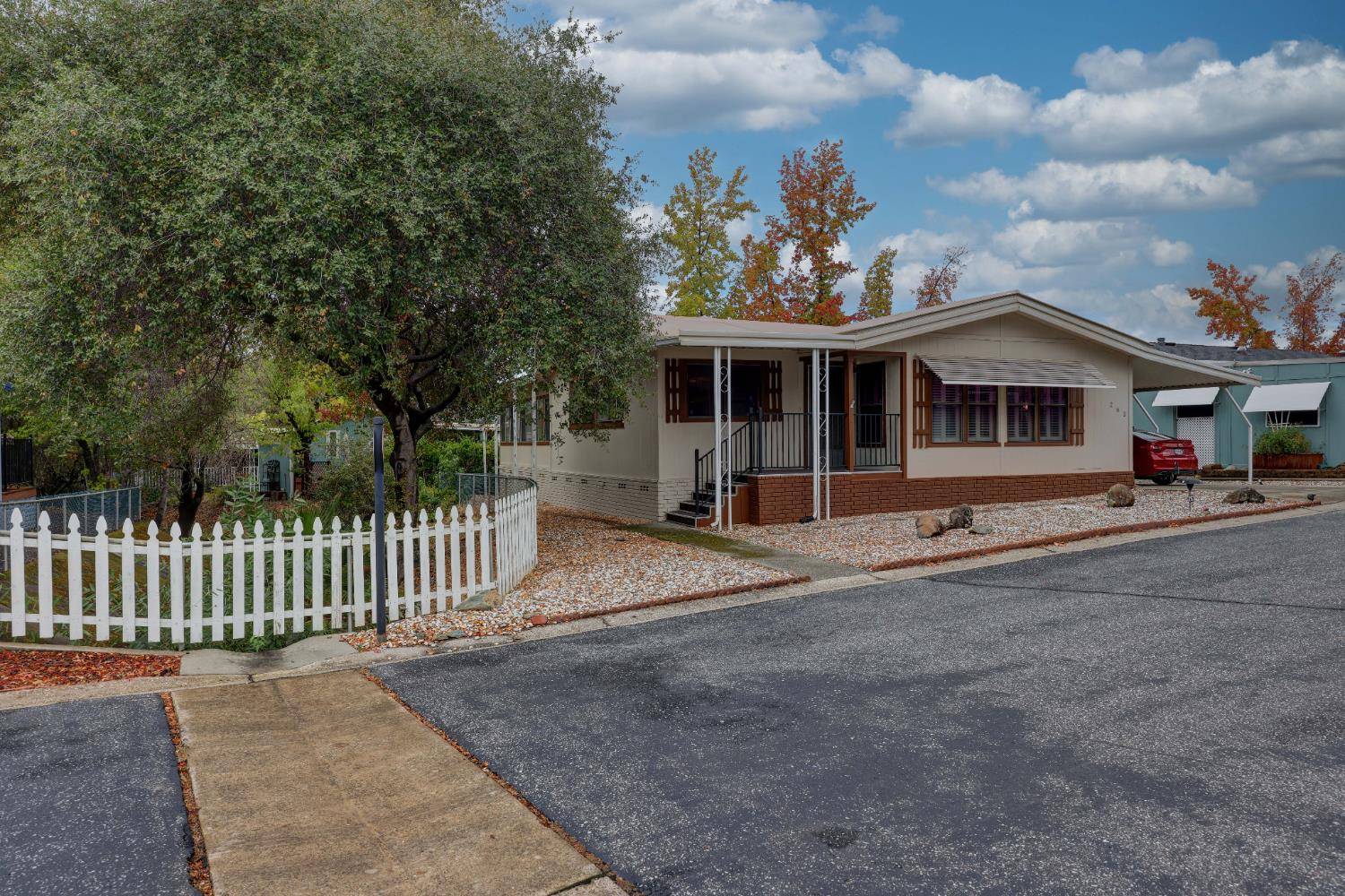 Auburn, CA 95602,3765 Grass Valley HWY #263