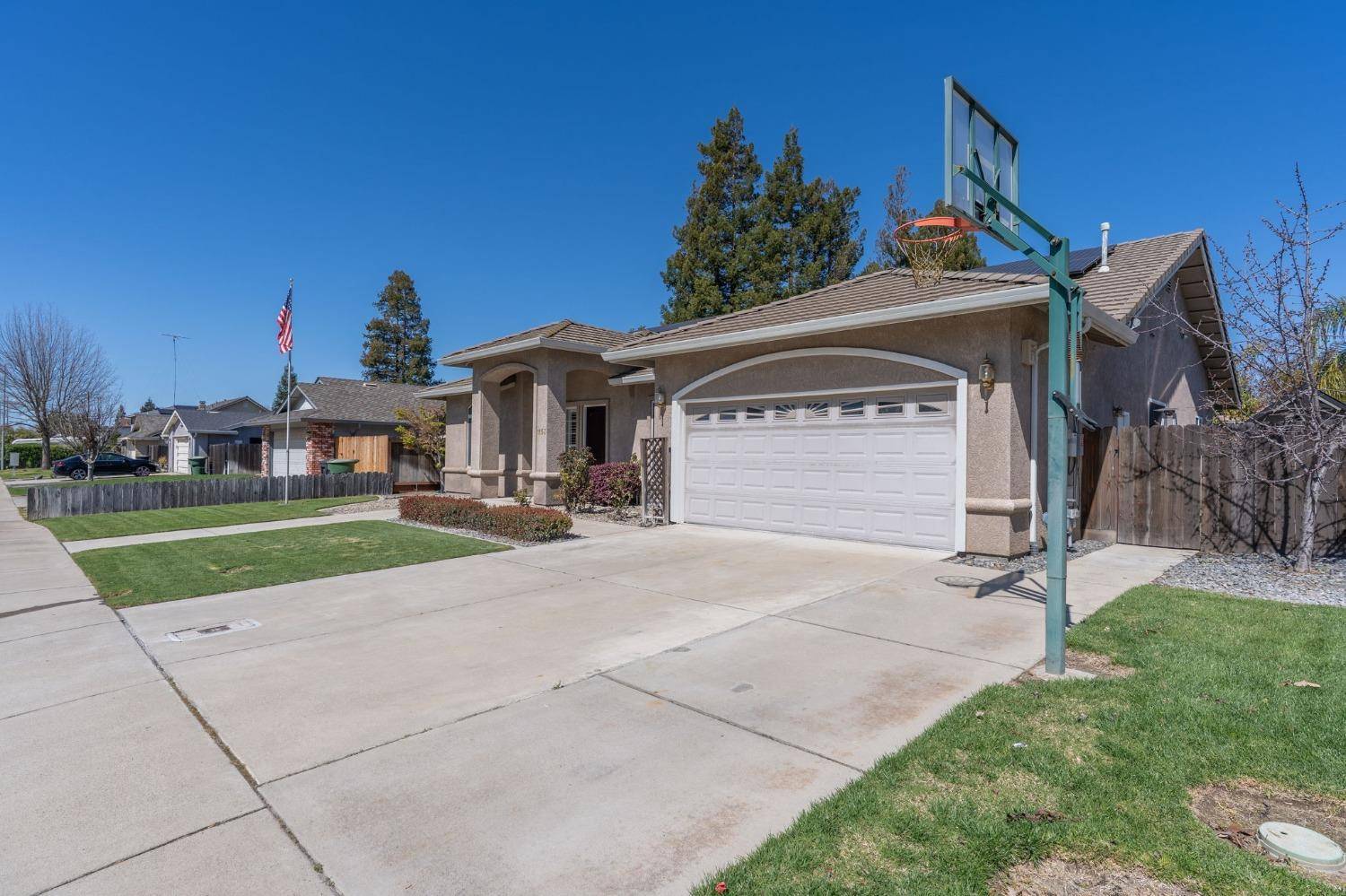 Ripon, CA 95366,1153 E Milgeo