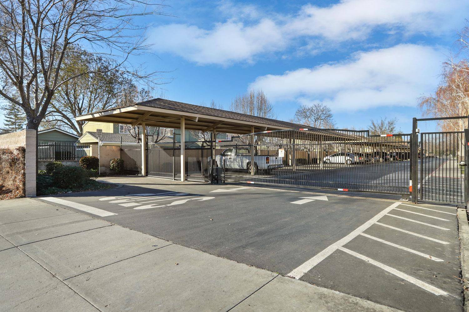 Tracy, CA 95376,565 Peerless WAY #309