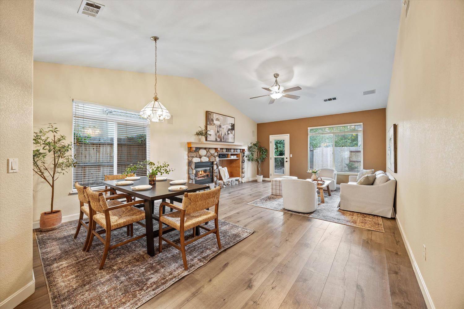 Lincoln, CA 95648,249 Mariner CIR