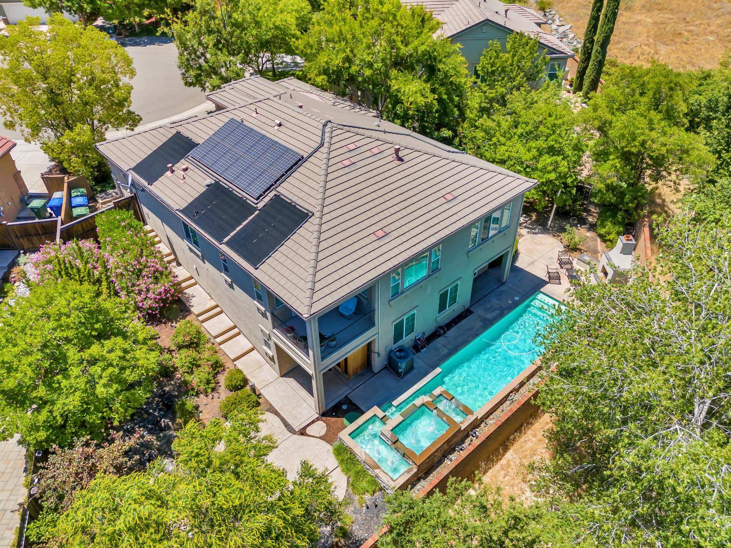 Folsom, CA 95630,674 Burlond CT