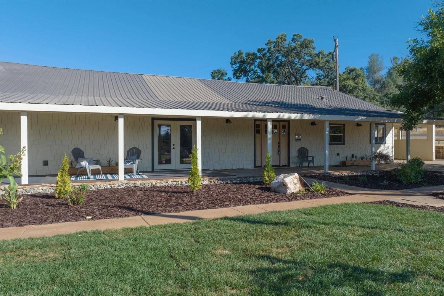 Murphys, CA 95247,5572 darby