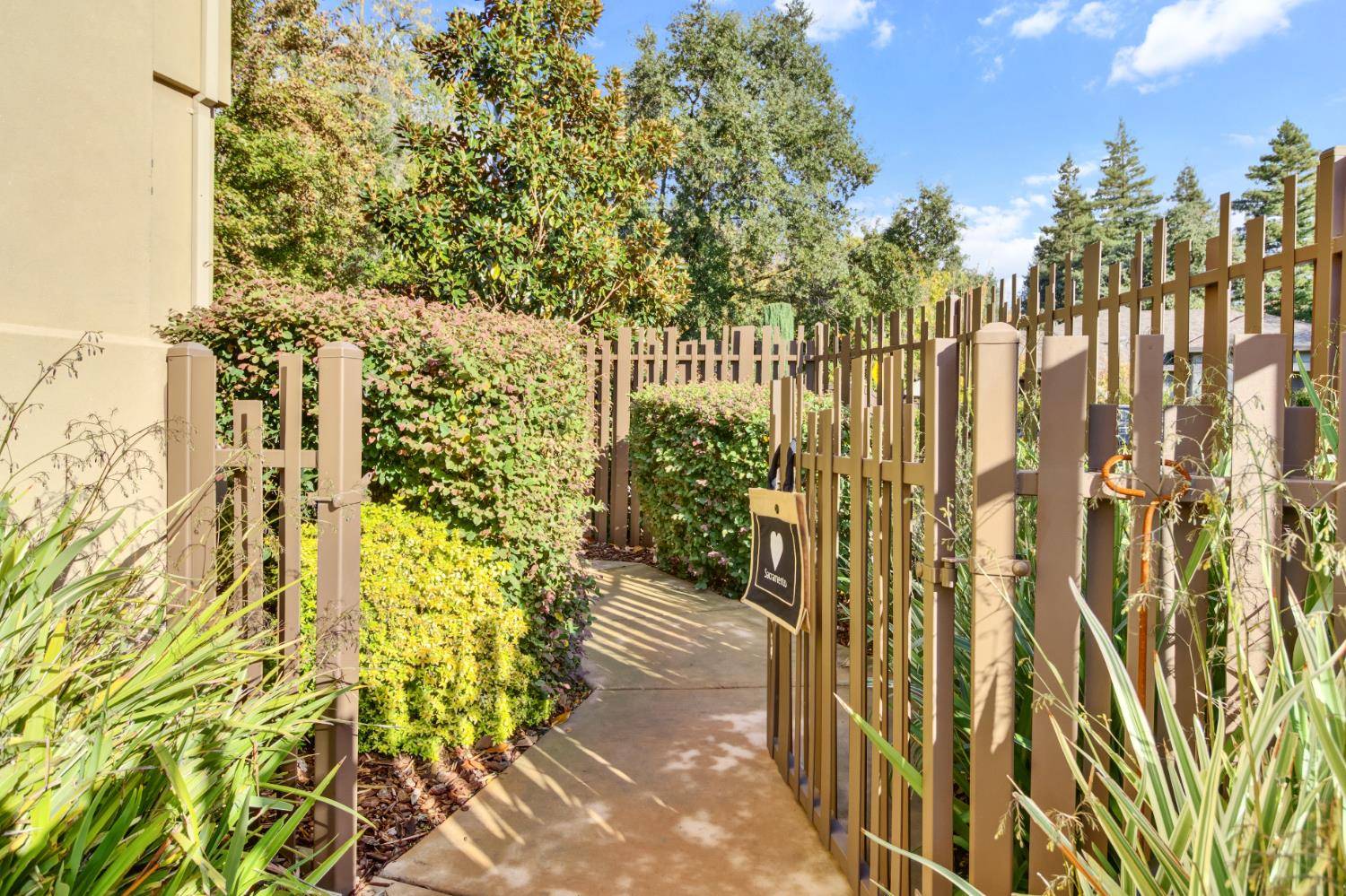 Sacramento, CA 95825,309 Fairgate RD