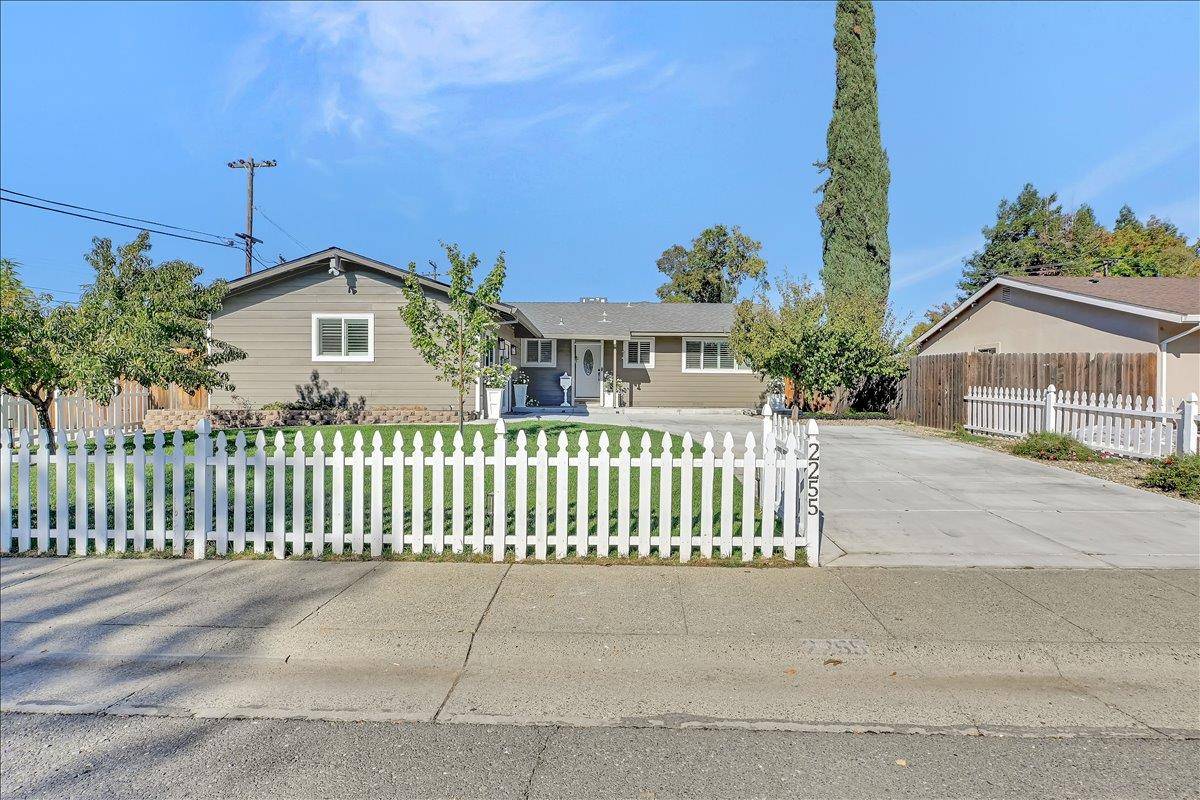 Rancho Cordova, CA 95670,2255 El Manto DR