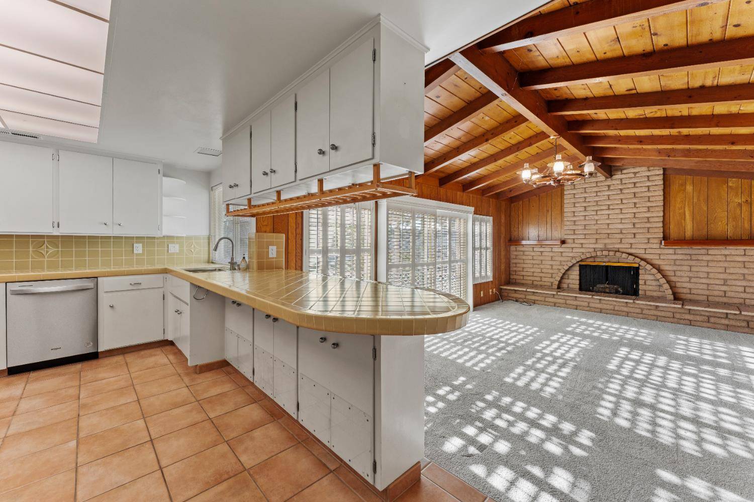 Salinas, CA 93901,1109 San Angelo DR