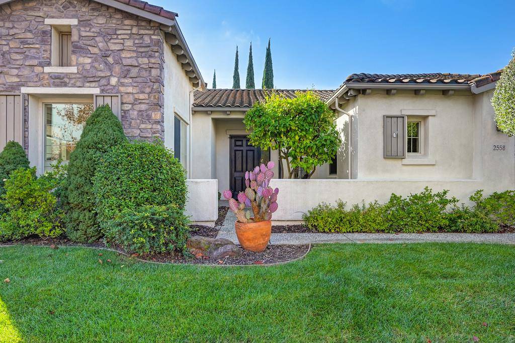 Sacramento, CA 95835,2558 Heritage Park LN