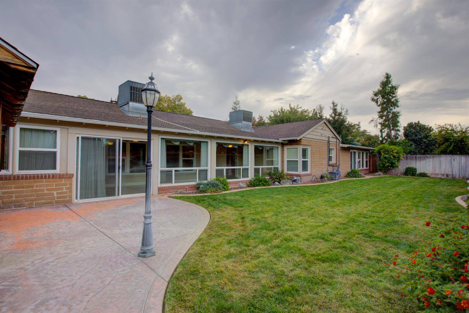 Atwater, CA 95301,1739 1st ST