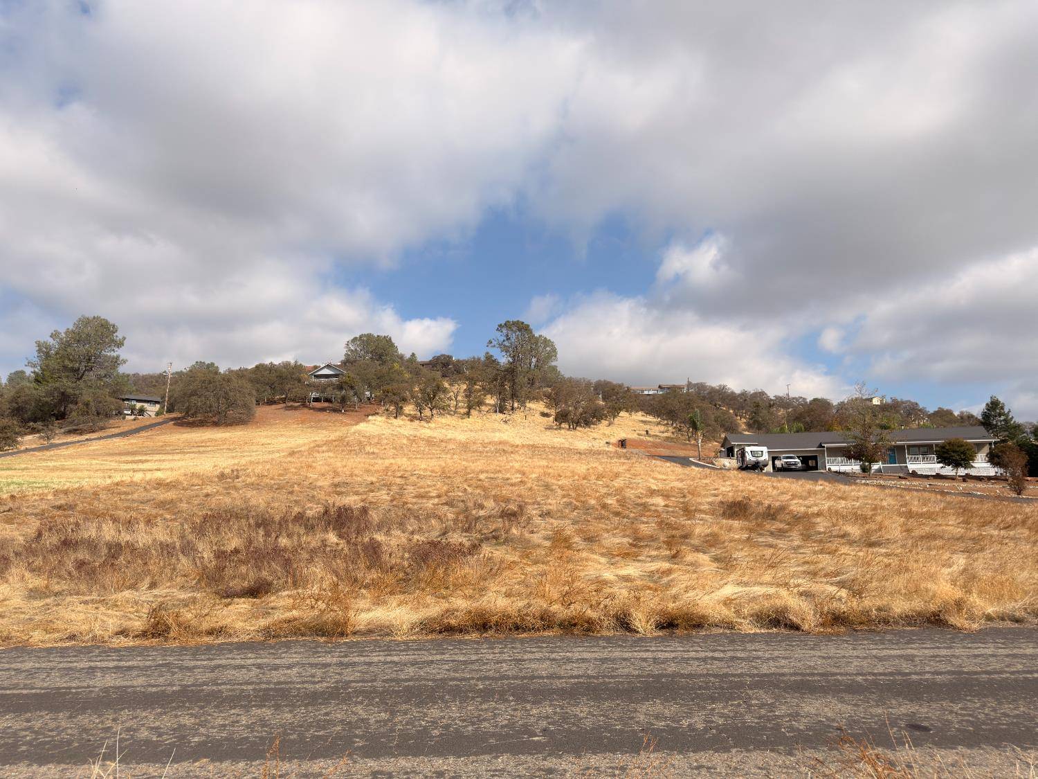 La Grange, CA 95329,1340 Madreselva