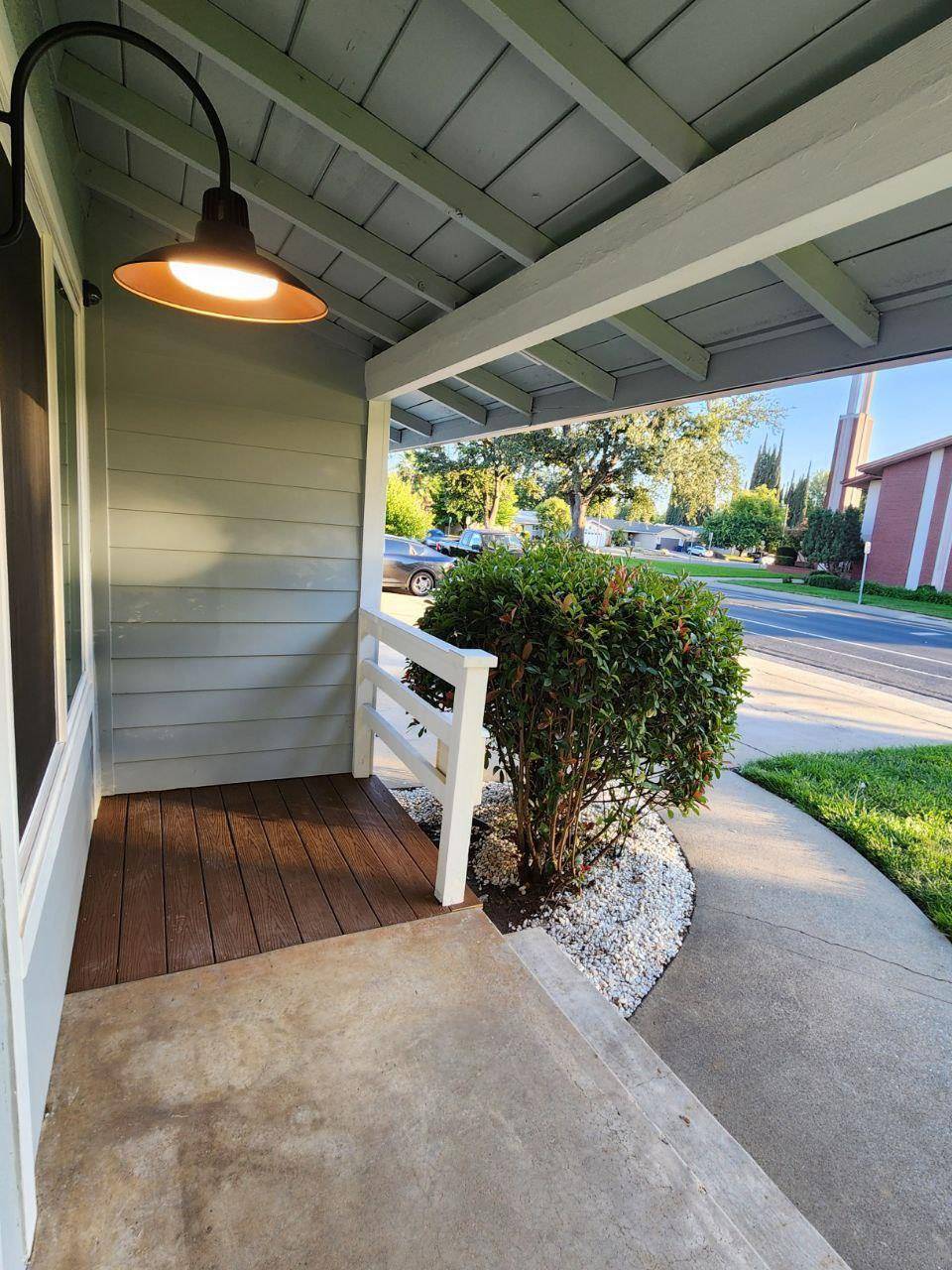 Rancho Cordova, CA 95670,2413 Cordova LN