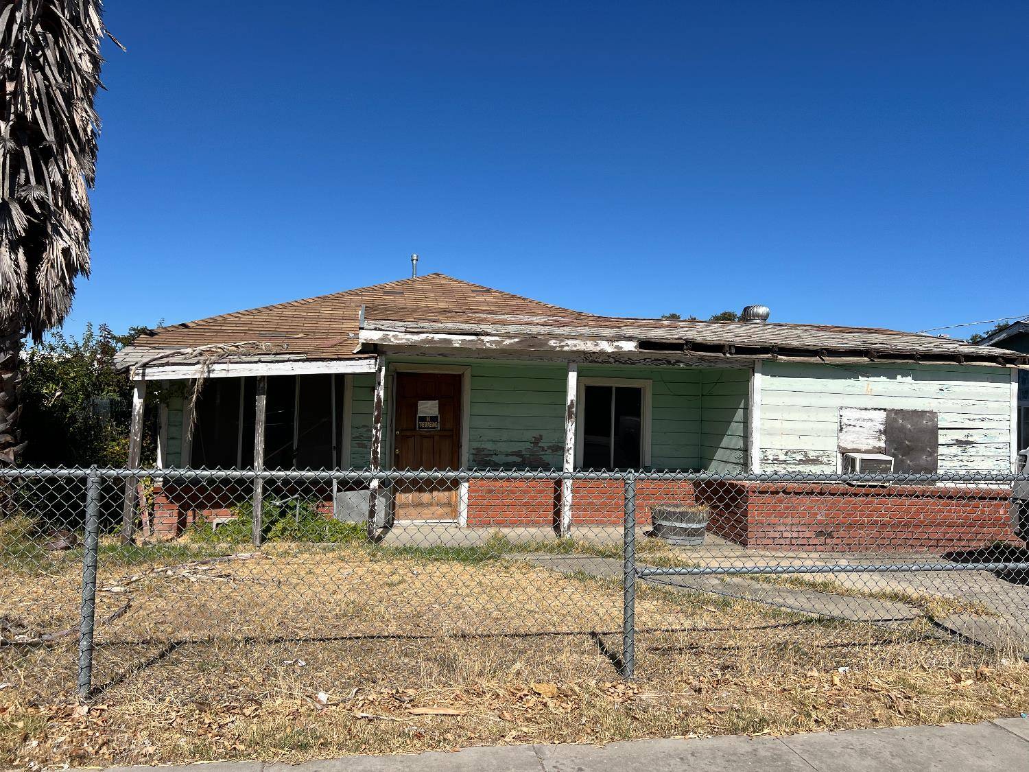 Sacramento, CA 95838,1121 Main AVE