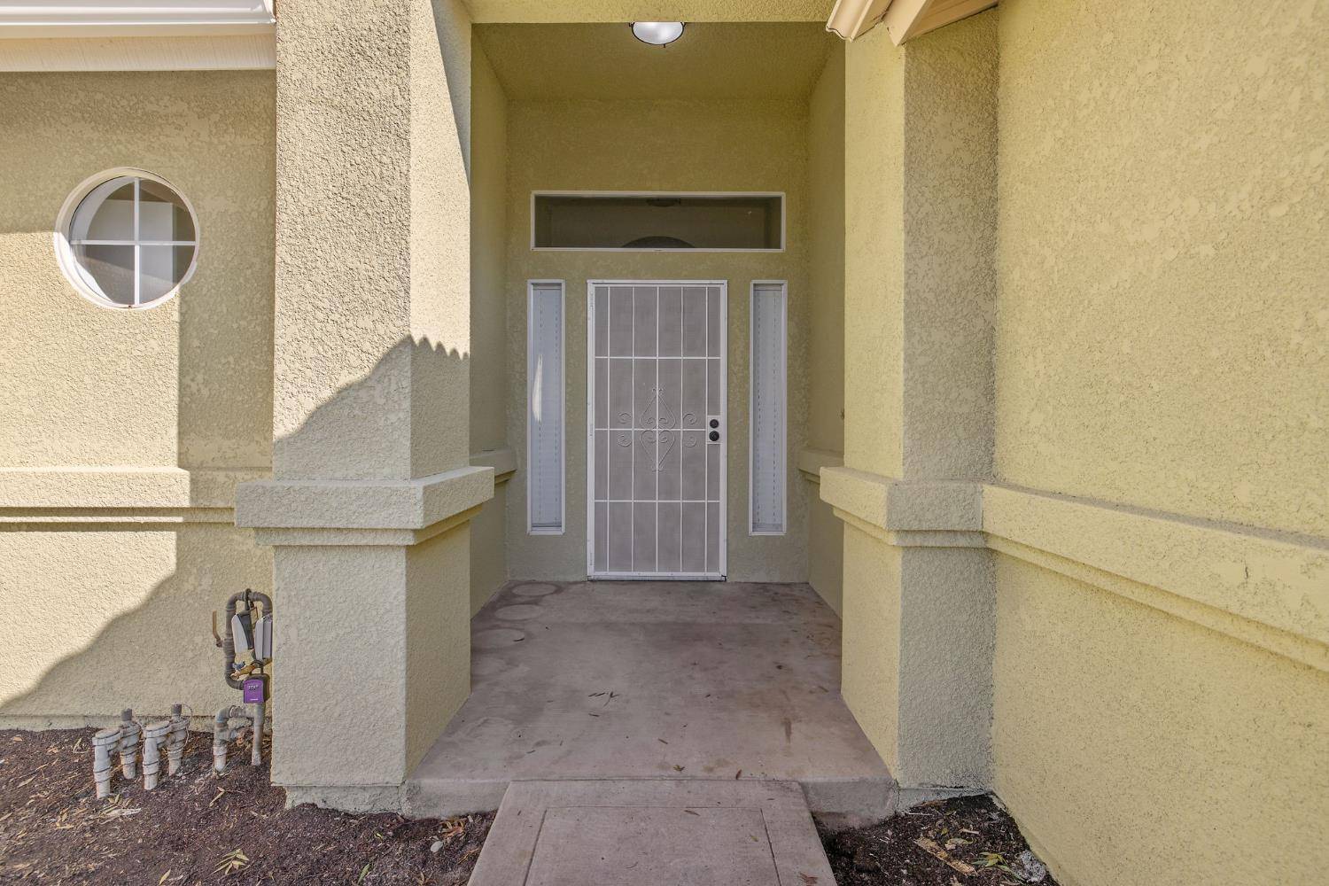 Hanford, CA 93230,2411 Cottonwood DR