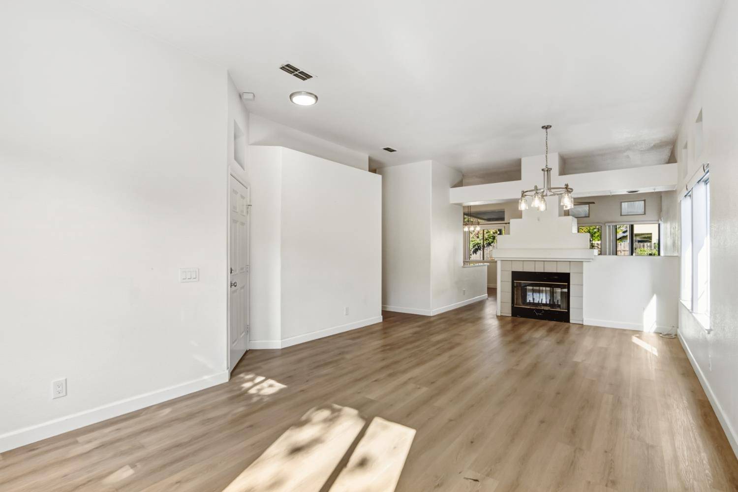 Elk Grove, CA 95624,8581 Petunia WAY