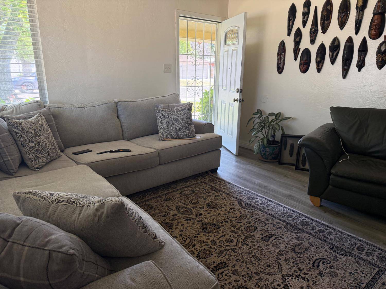 Sacramento, CA 95822,2400 Fernandez DR