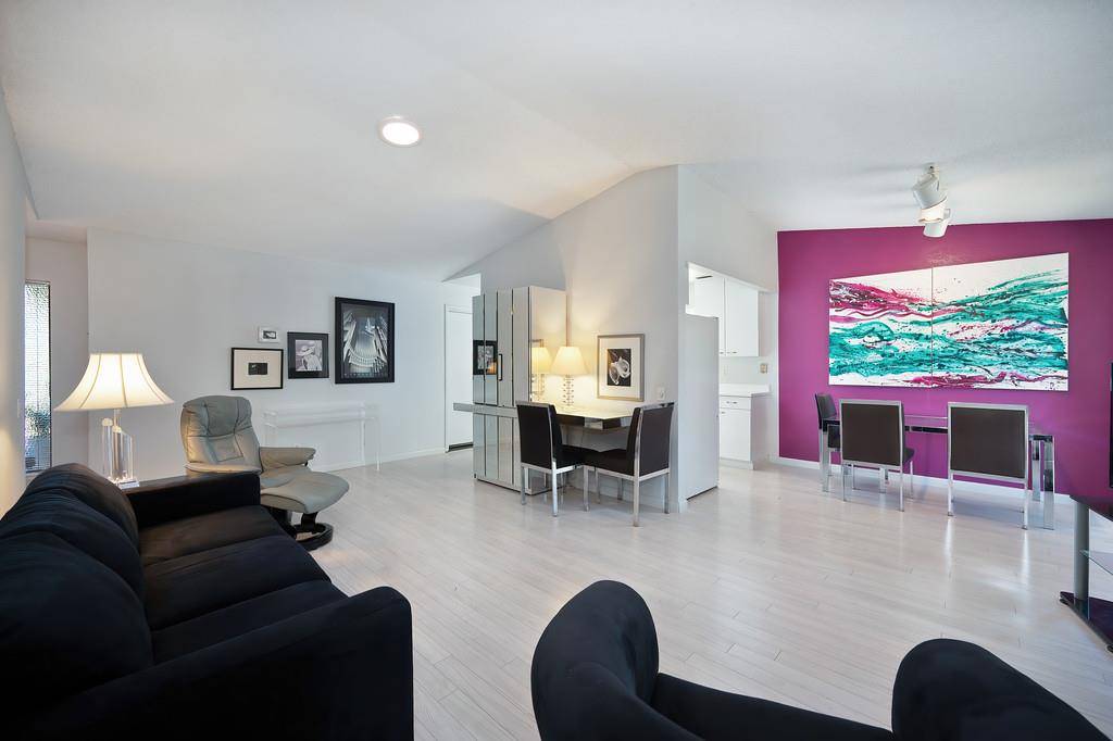 Sacramento, CA 95826,3514 Coralwood WAY