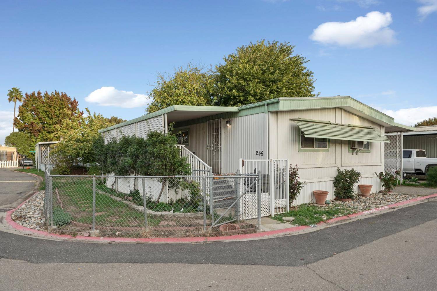 Stockton, CA 95212,5100 N Hwy 99 #245