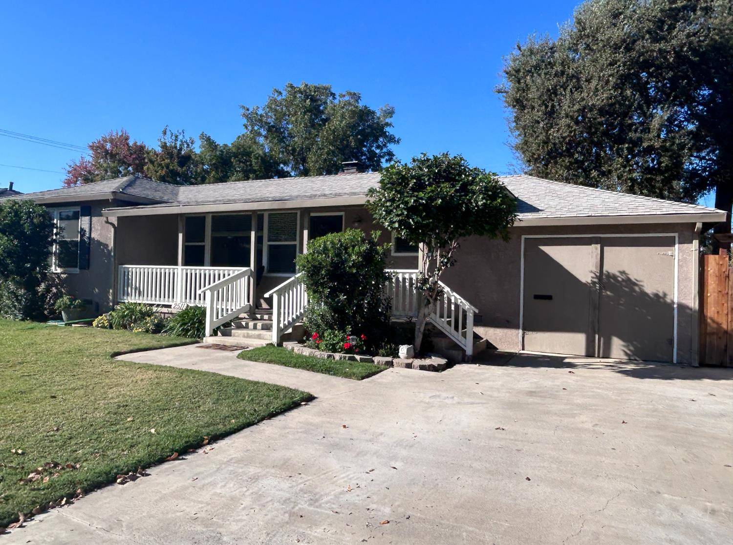 Sacramento, CA 95821,2511 Verna WAY