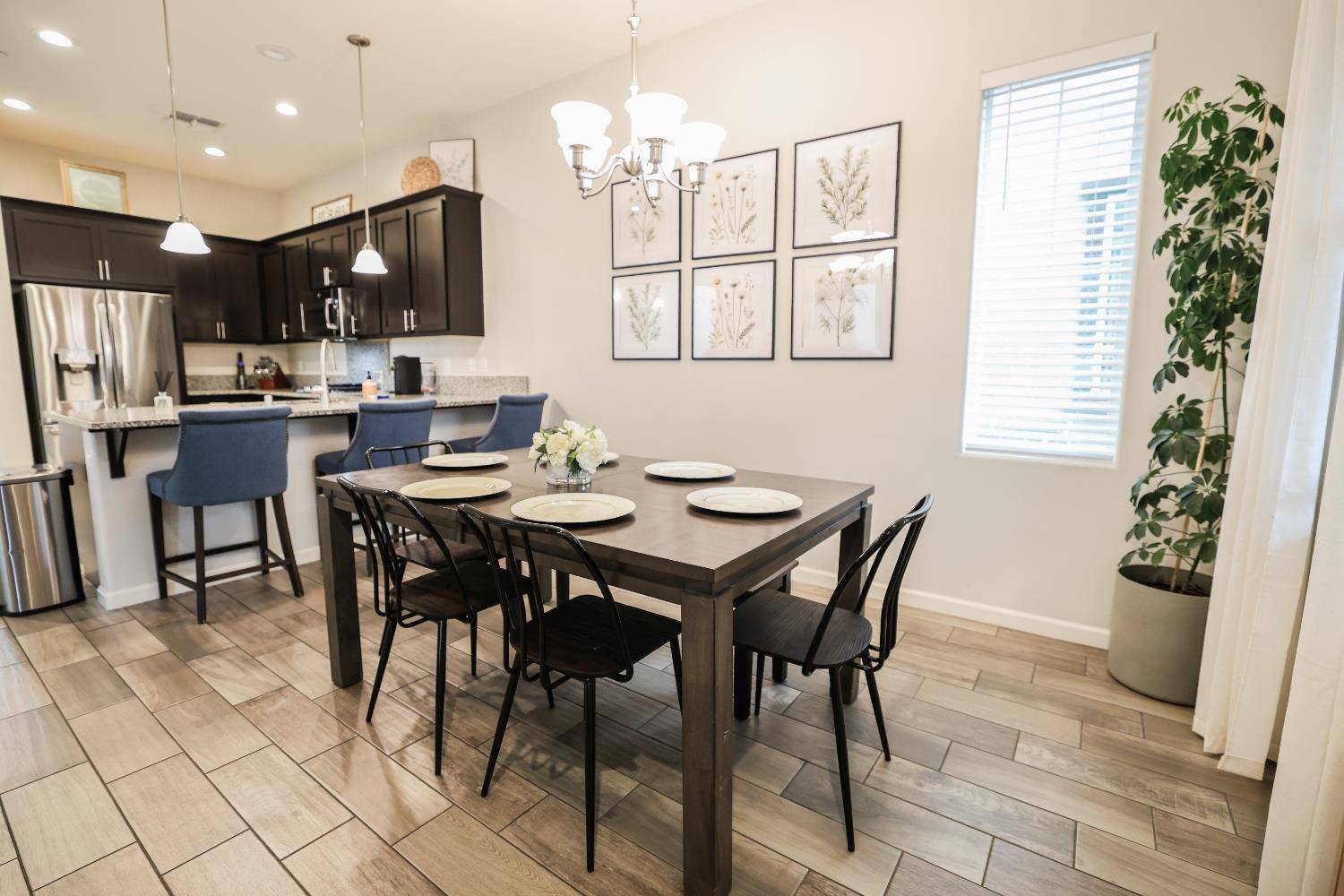 Sacramento, CA 95834,3743 Catalan Sea AVE