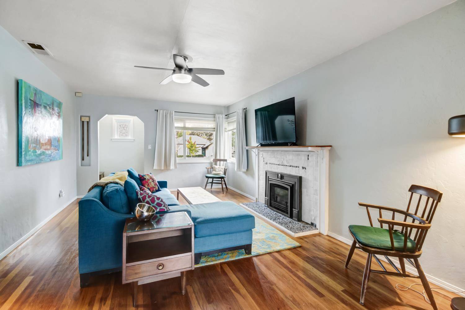 Sacramento, CA 95815,601 Blackwood ST