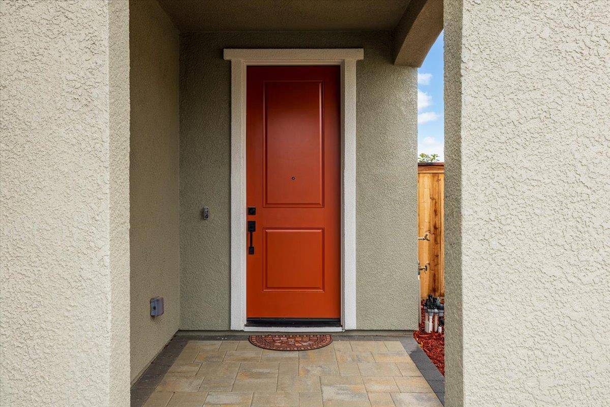 Folsom, CA 95630,4541 Fallon DR