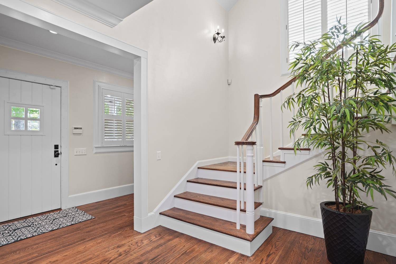 Sacramento, CA 95819,1372 43rd ST