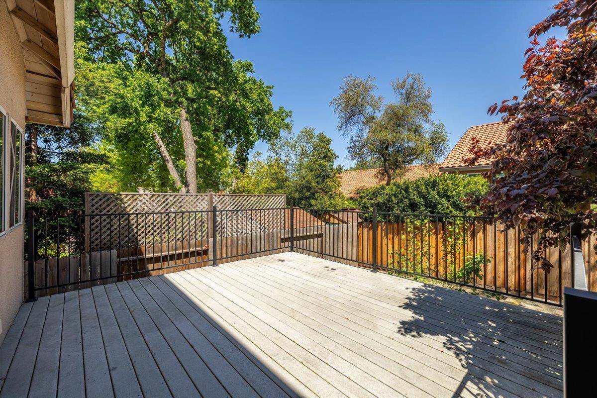 Orangevale, CA 95662,6214 Windorah WAY