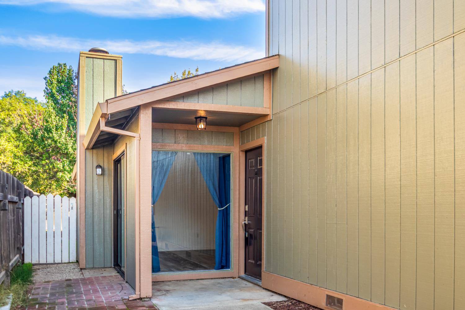 Lincoln, CA 95648,275 R ST