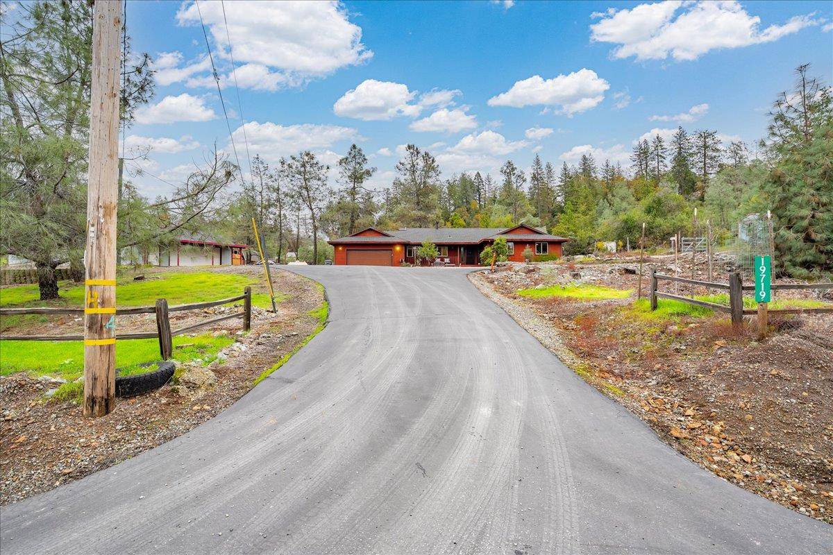 Colfax, CA 95713,19719 Bridger TRL