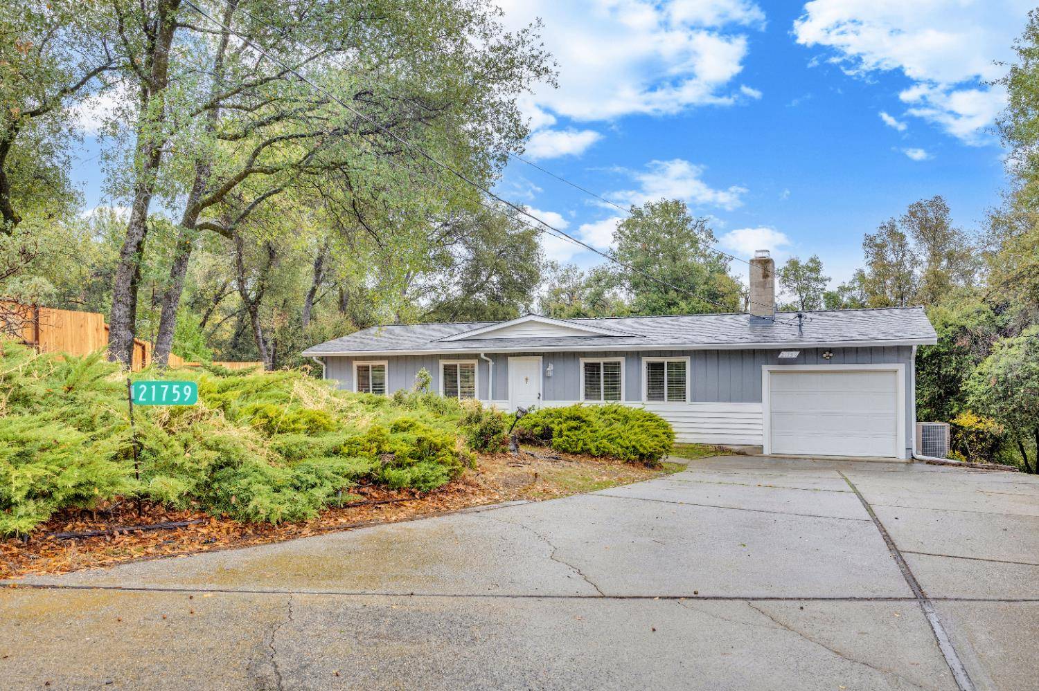 Sonora, CA 95370,21759 El Lobo CTR