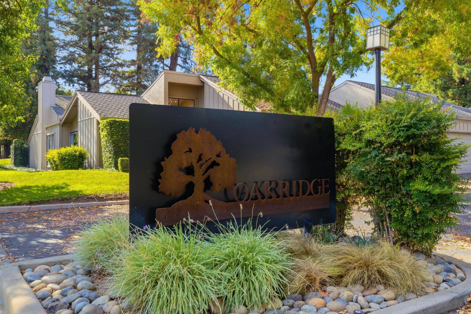 Modesto, CA 95354,1833 Edgebrook DR #A