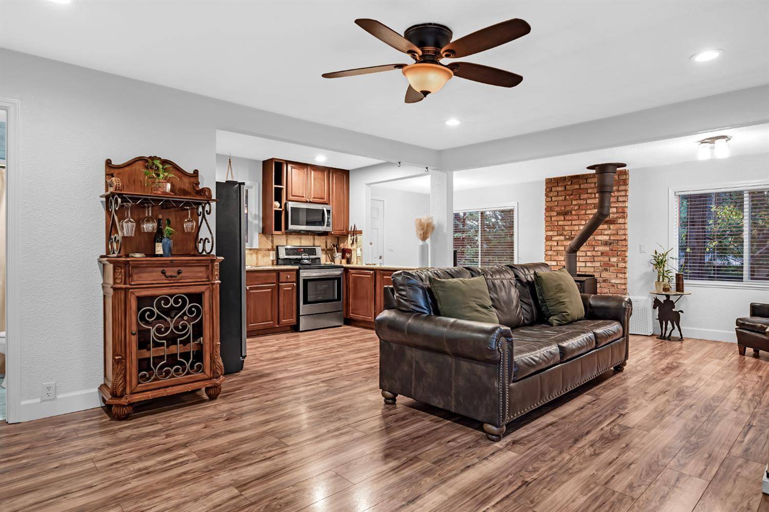 Pollock Pines, CA 95726,4943 Golden ST