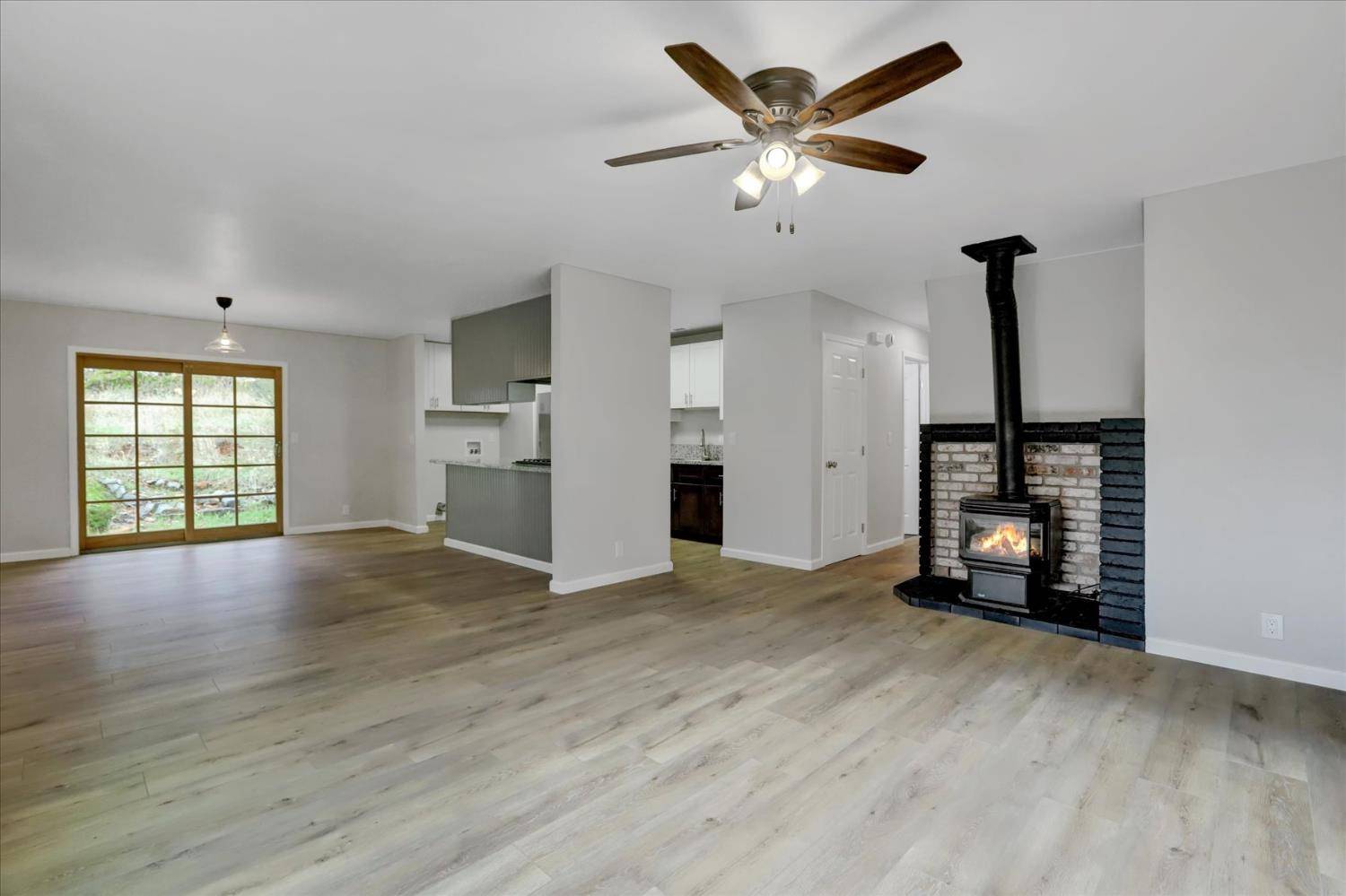 Grass Valley, CA 95949,17104 Patricia WAY