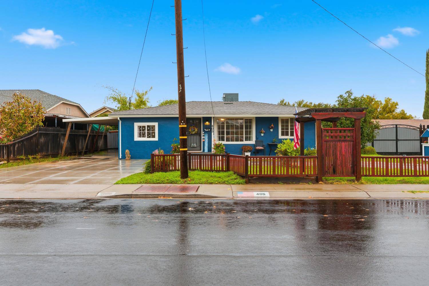 Manteca, CA 95336,405 E Edison ST