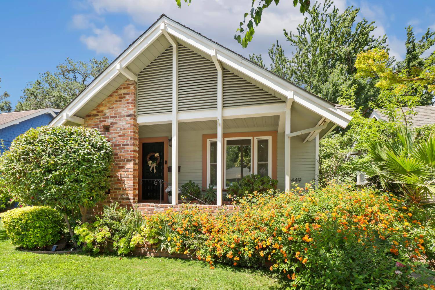 Sacramento, CA 95818,2449 Donner WAY