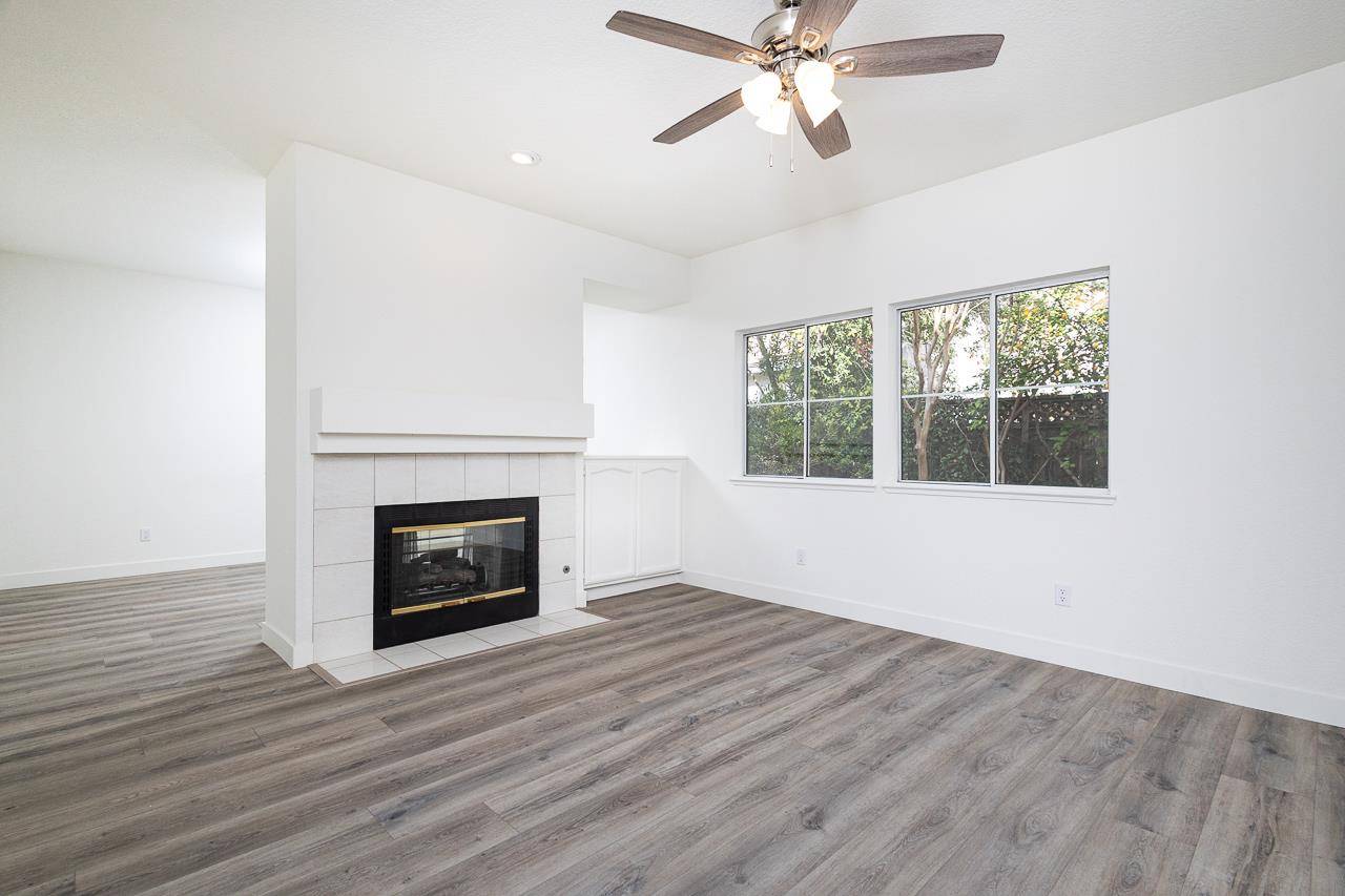 Folsom, CA 95630,157 Sutcliffe CIR