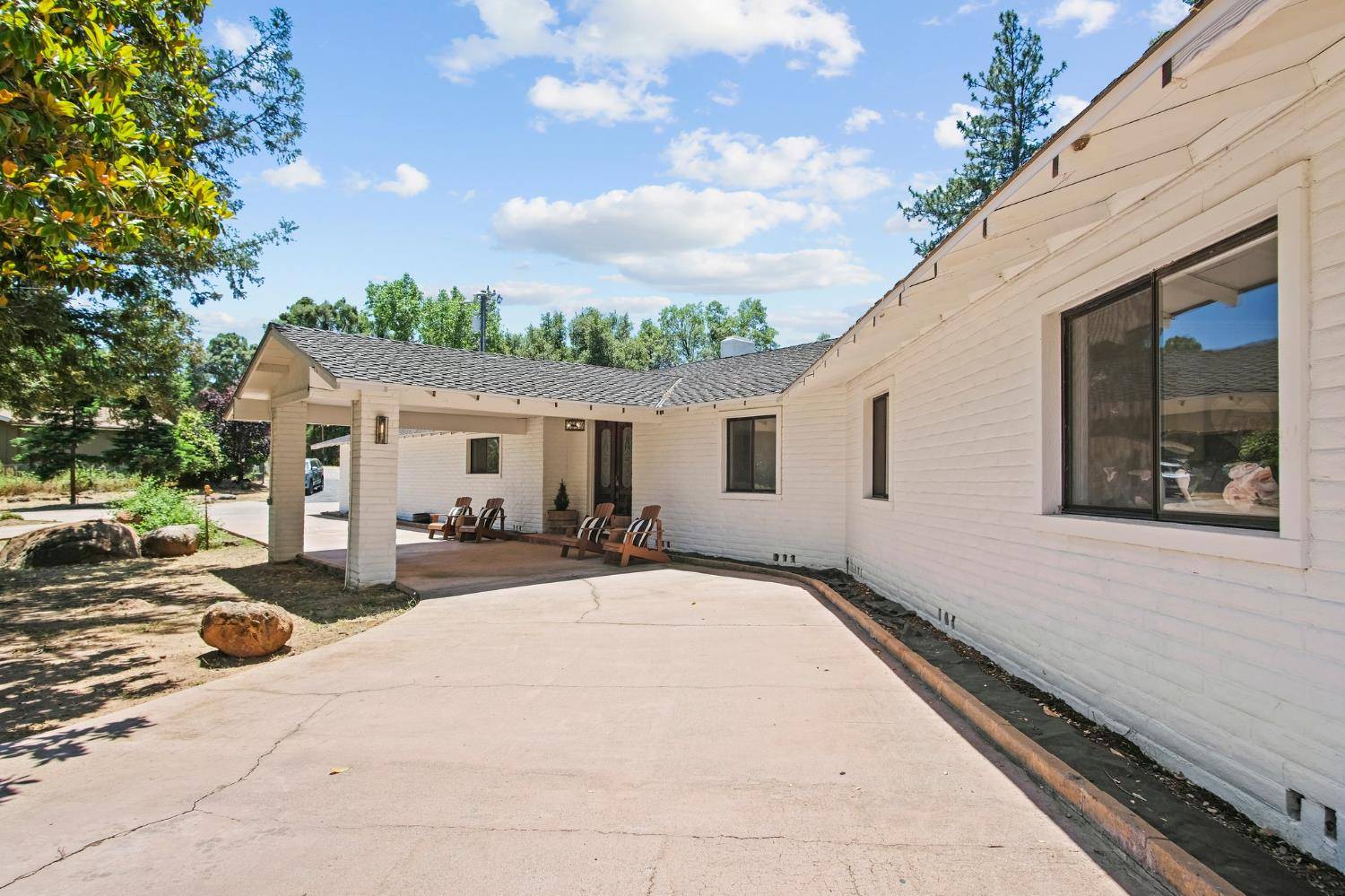 Sonora, CA 95370,18950 Black Oak RD