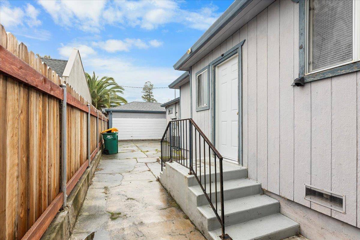 Stockton, CA 95204,480 E Monterey AVE