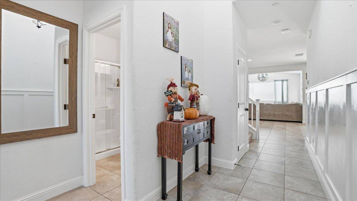 Roseville, CA 95747,5120 Moonraker LN