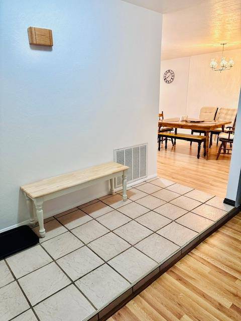 Sacramento, CA 95842,6107 Hillsdale