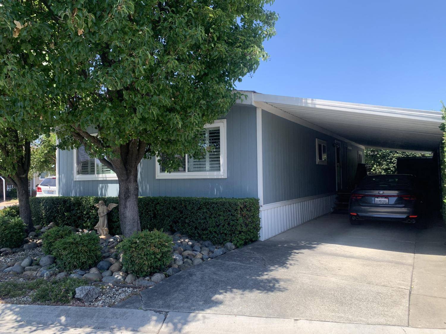 Sacramento, CA 95834,4901 Gardendell RD #84